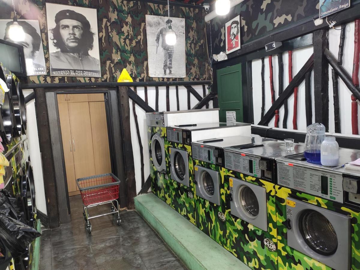 Hotel El Che No Apto Para Corruptos Azogues Zewnętrze zdjęcie
